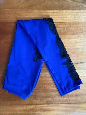 Stella & Jamie Royal Blue Leggings with Black Lace Trim